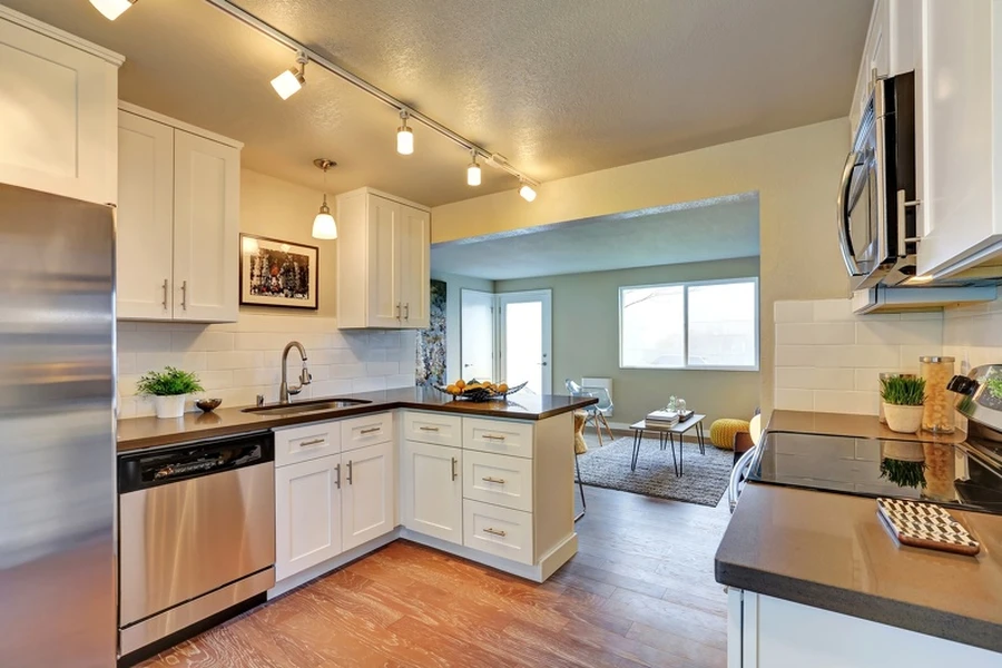 The Benefits Of Hiring A Professional For Kitchen Renovations in Silver Spring MD